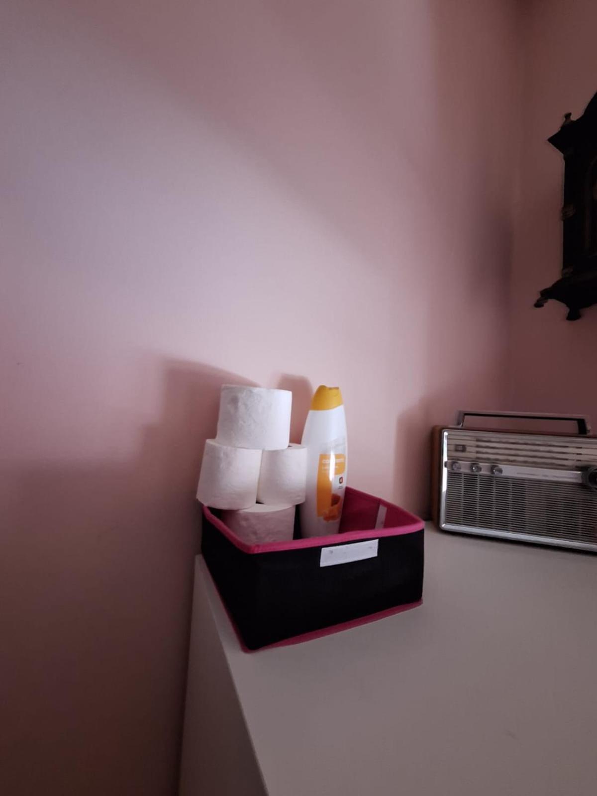 Apartment Barato Privativo Com Casa De Banho E Areas Comuns Partilhada Com Outros *